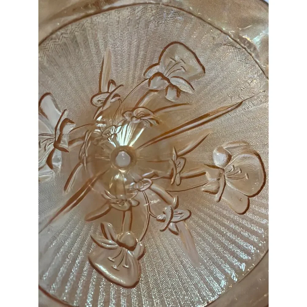Jeannette Glass add stunning